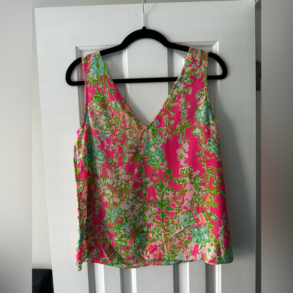 Lilly Pulitzer size small women’s shirt, 100% silk